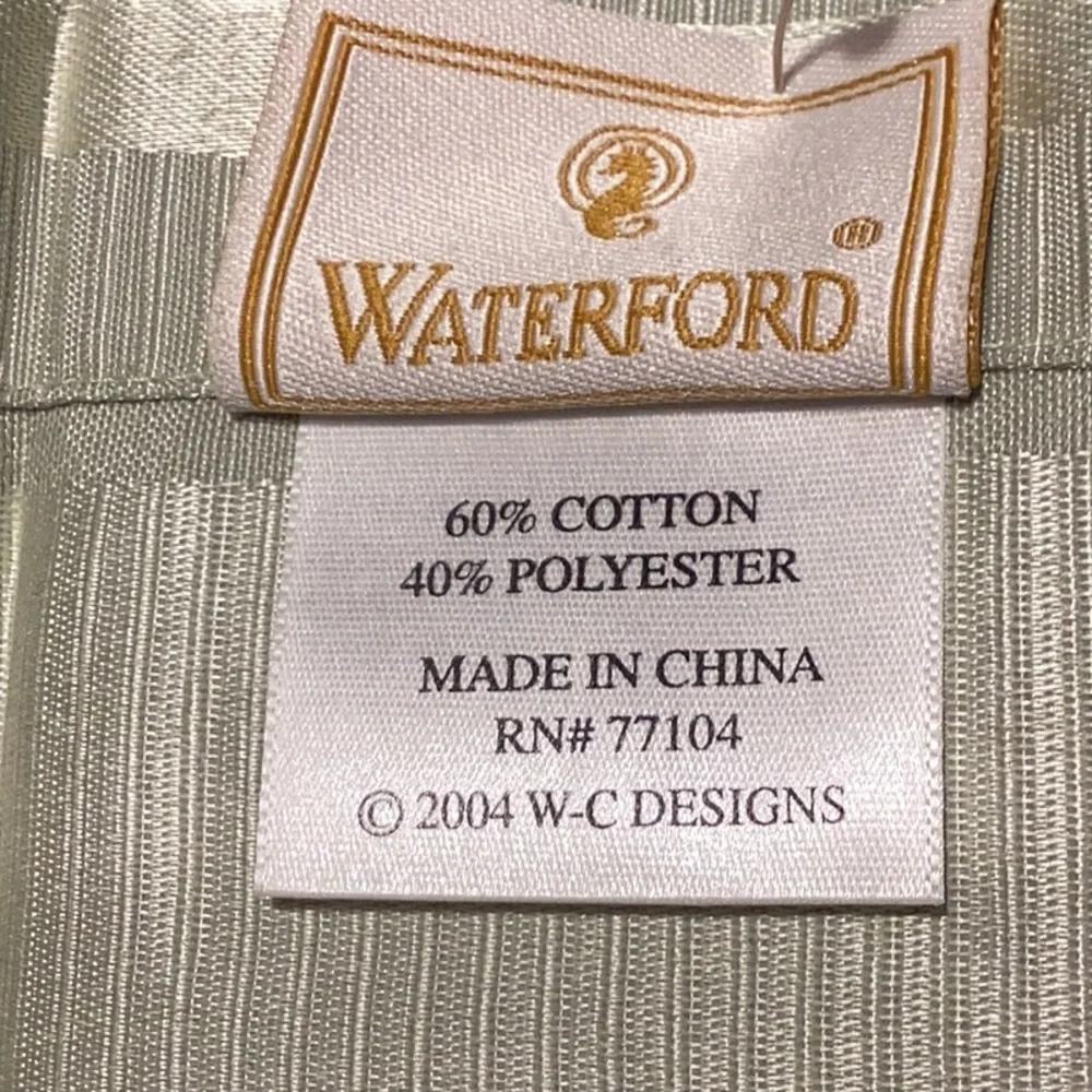 Waterford Linens Cloth Table Napkins